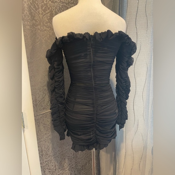 HOUSE OF CB Mini Dress - Picture 8 of 8